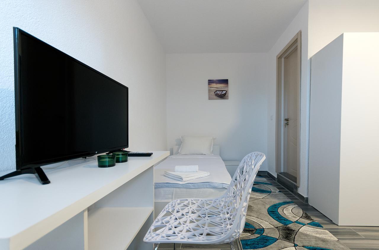Bed & Breakfast Delikates Stojakovo Екстериор снимка