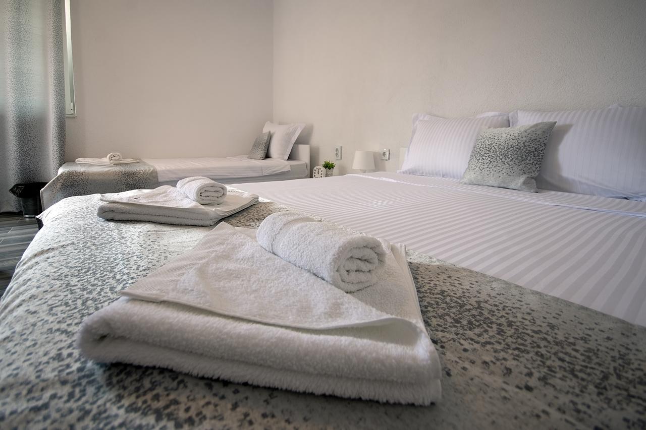 Bed & Breakfast Delikates Stojakovo Екстериор снимка