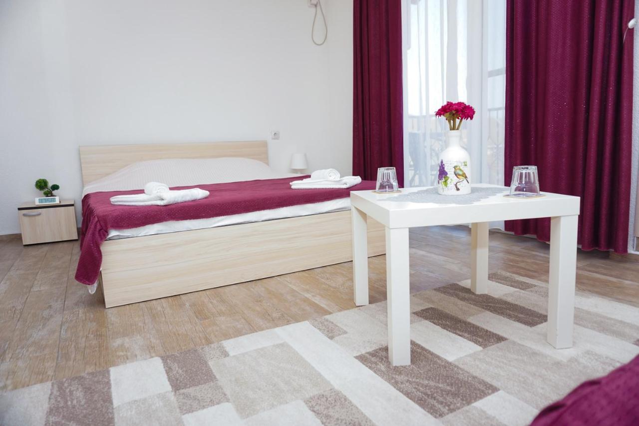 Bed & Breakfast Delikates Stojakovo Екстериор снимка