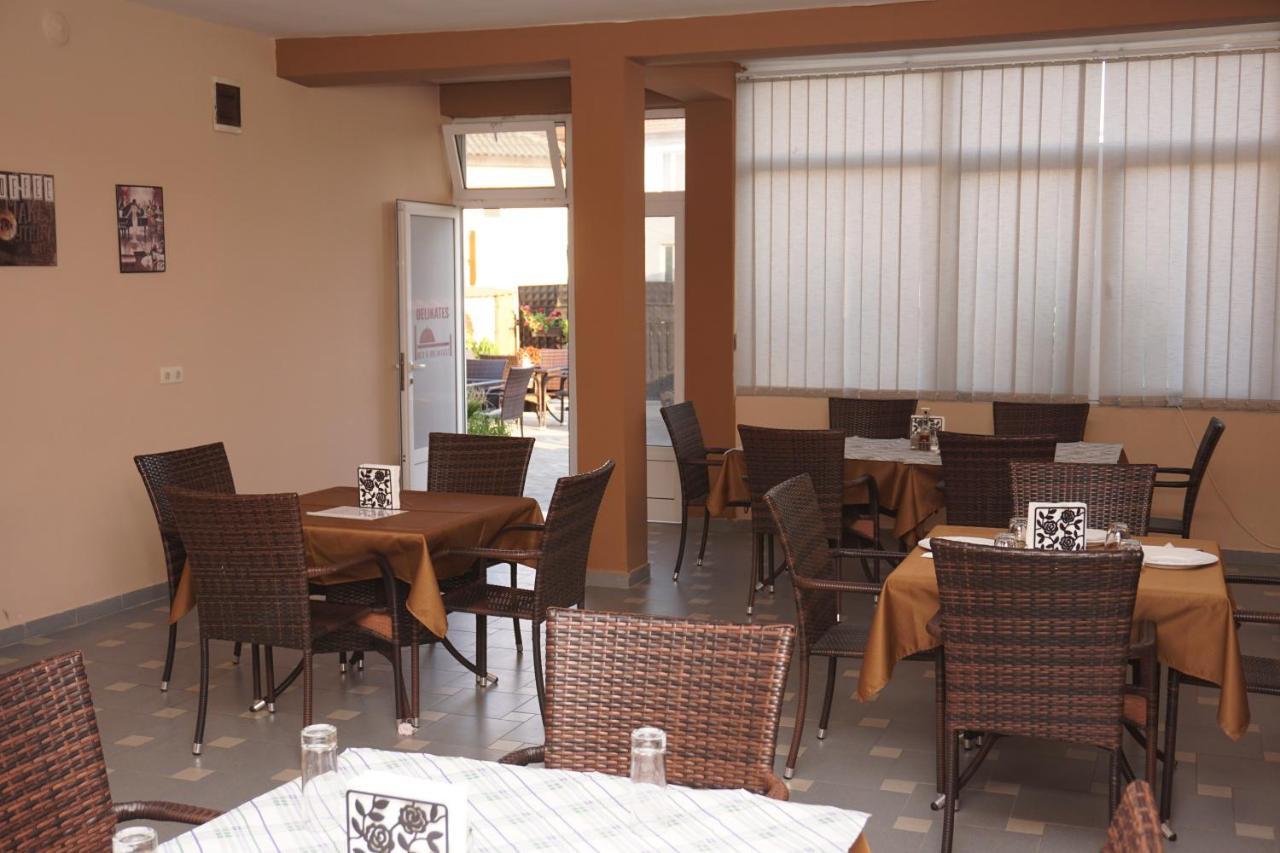 Bed & Breakfast Delikates Stojakovo Екстериор снимка