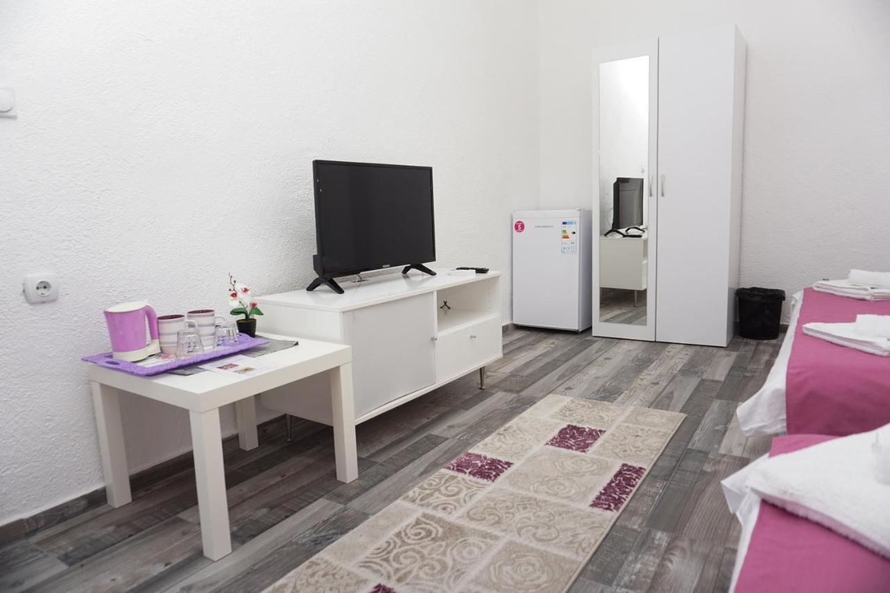 Bed & Breakfast Delikates Stojakovo Екстериор снимка