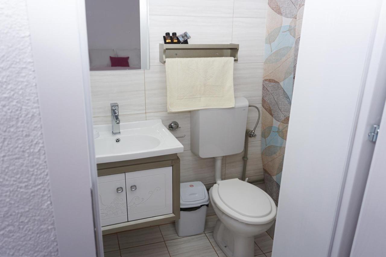 Bed & Breakfast Delikates Stojakovo Екстериор снимка
