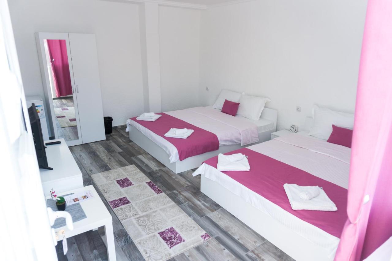 Bed & Breakfast Delikates Stojakovo Екстериор снимка